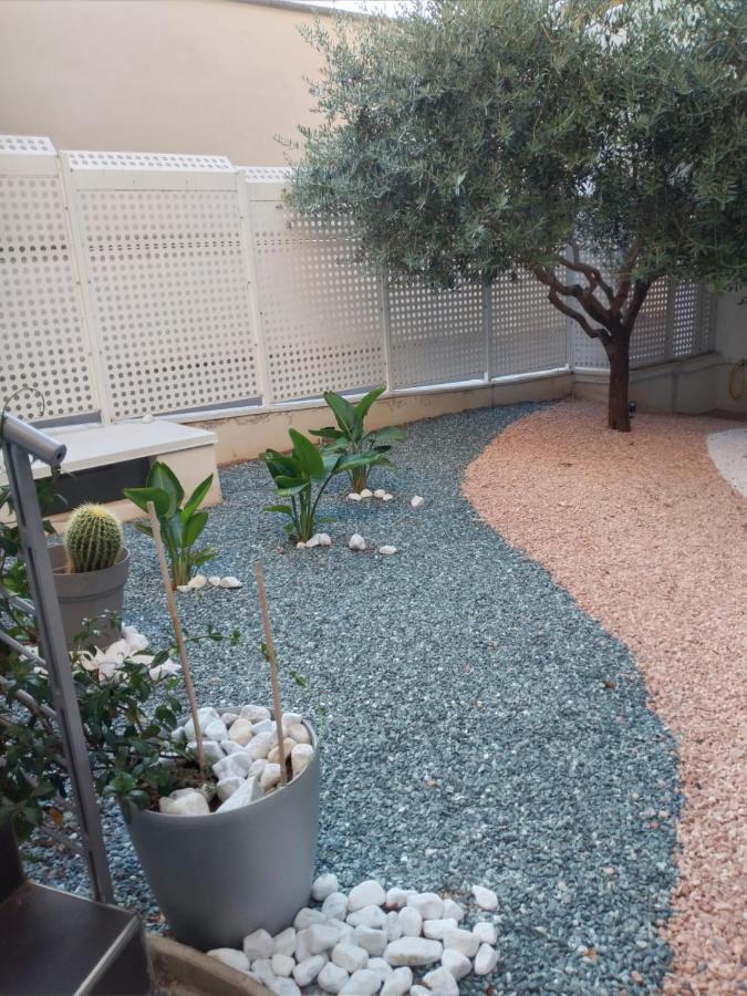 Rome 66 Apartments Bagian luar foto