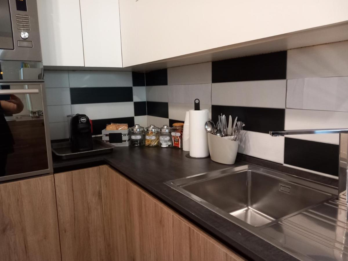 Rome 66 Apartments Bagian luar foto